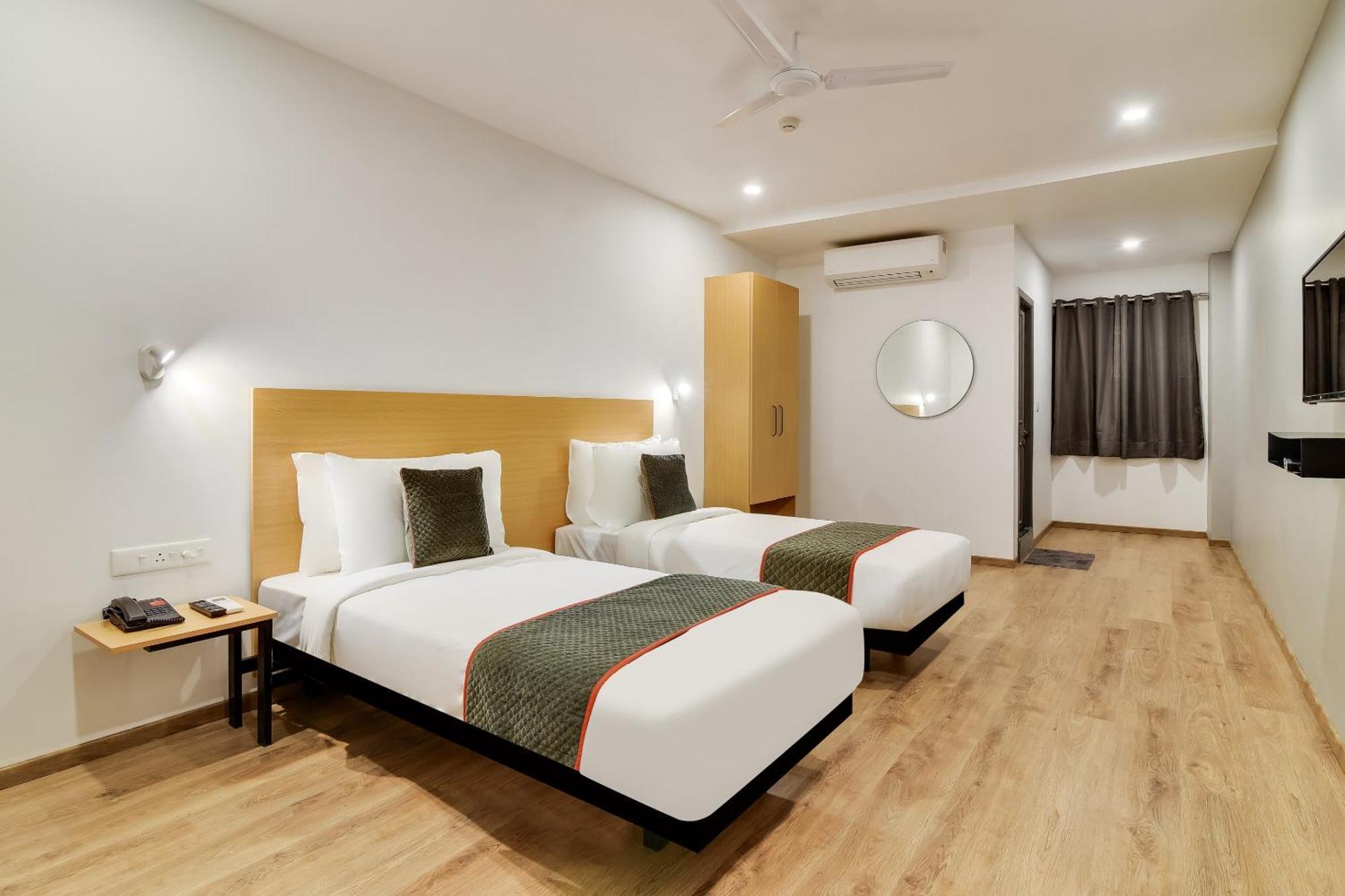 Townhouse Kovilambakkam Ченнаи Экстерьер фото